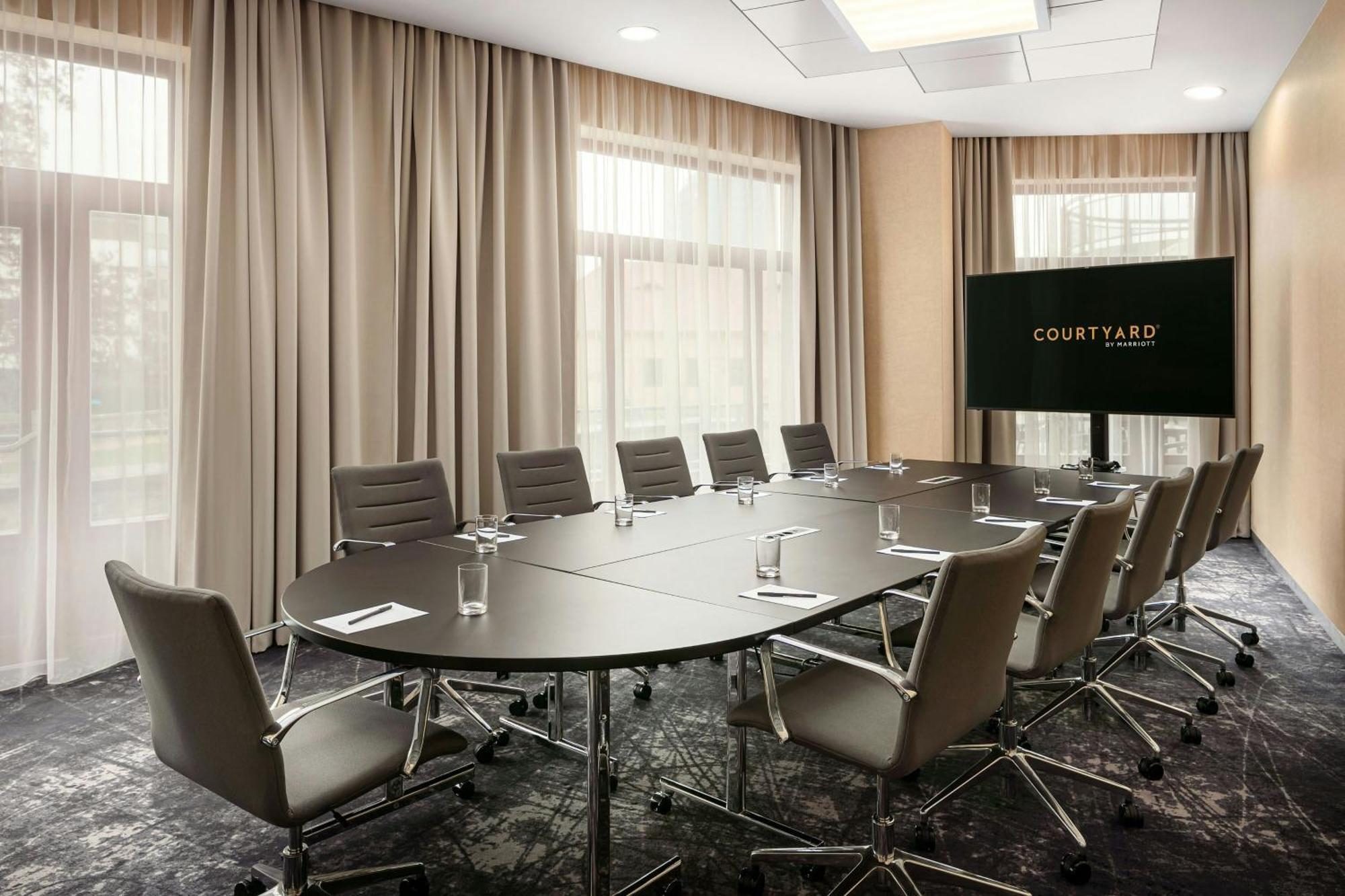 Courtyard By Marriott Pilsen Hotel Kültér fotó