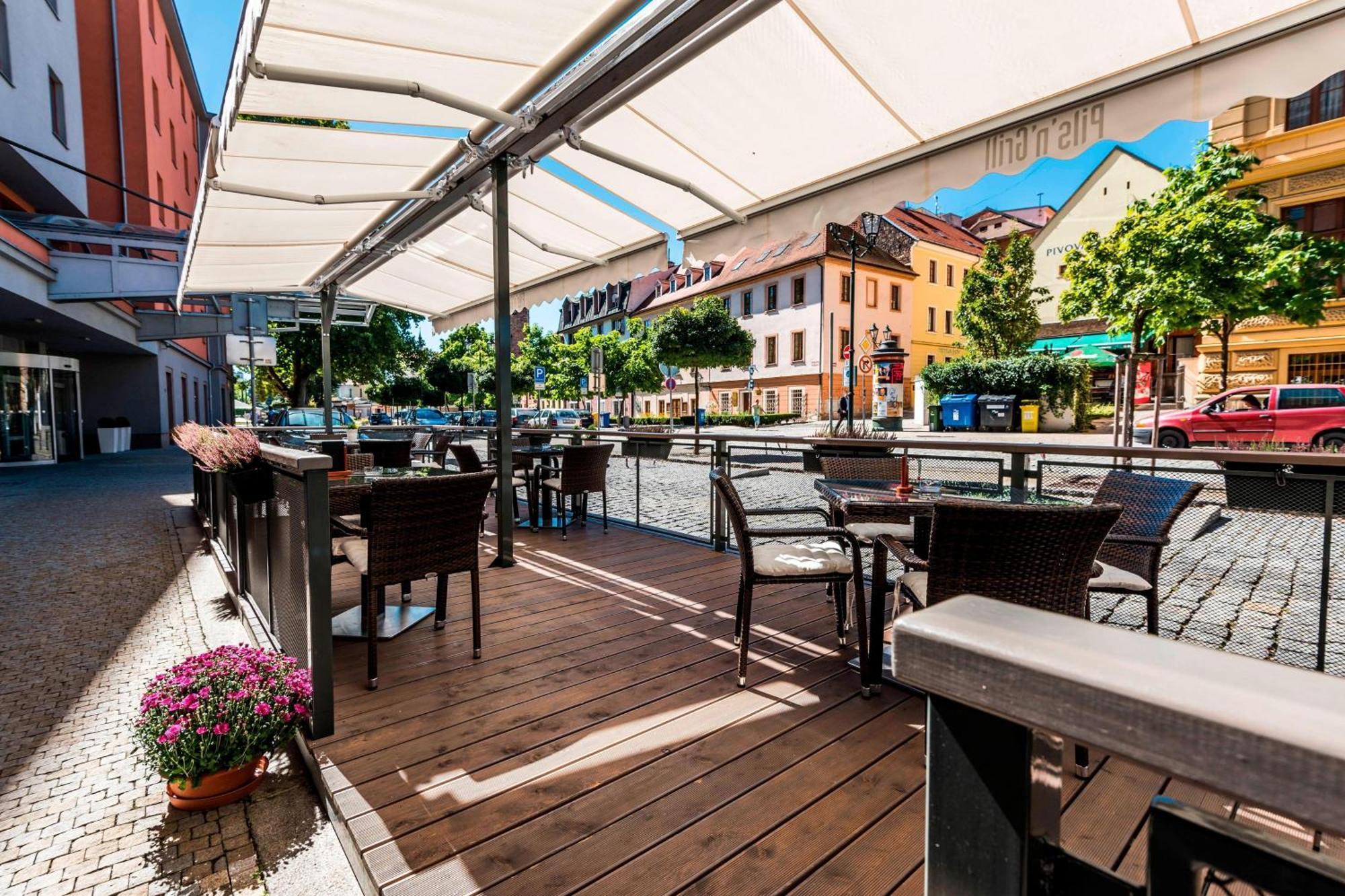 Courtyard By Marriott Pilsen Hotel Kültér fotó