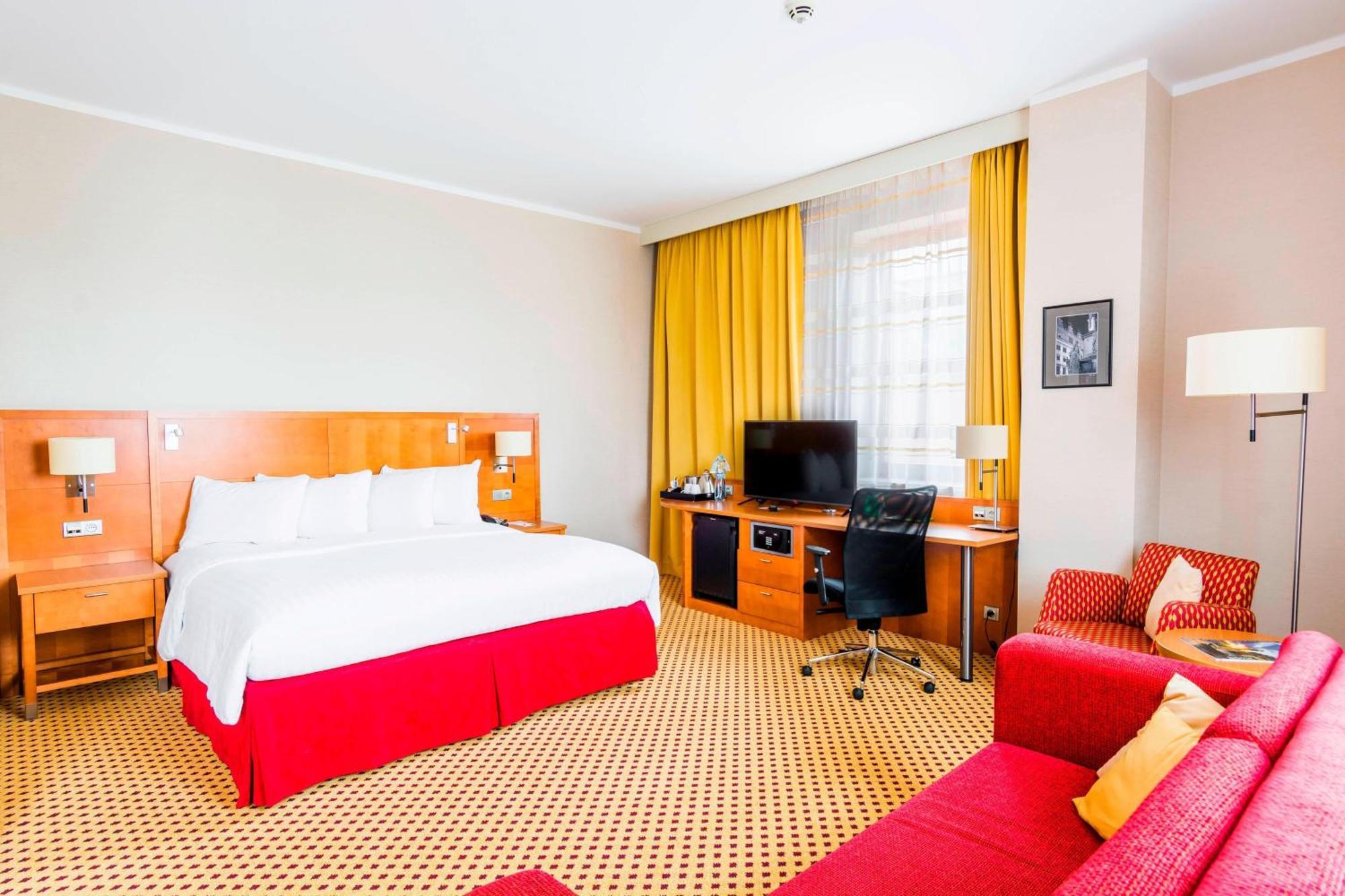 Courtyard By Marriott Pilsen Hotel Kültér fotó